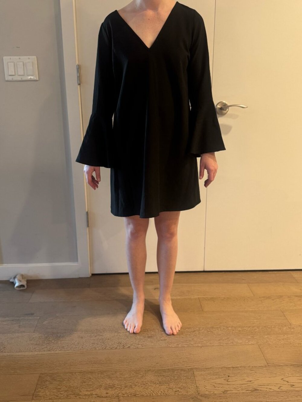 Emerson Fry Bell Sleeve Dress Black V-Neck Shift Mini Size 4